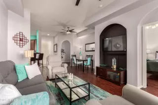 Photo #5: 6525291 Listing