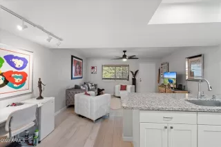 Photo #3: 6525694 Listing