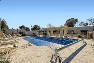 Photo #6: 6525976 Listing