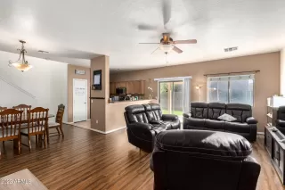 Photo #2: 6526074 Listing 