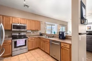 Photo #6: 6526074 Listing 