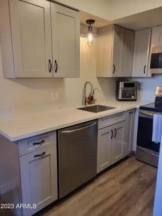 Photo #3: 6526277 Listing