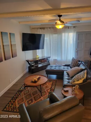 Photo #5: 6526277 Listing