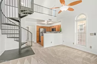 Photo #5: 6526434 Listing