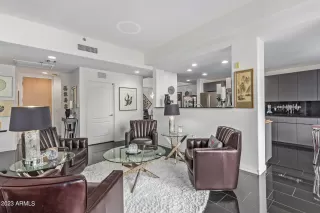 Photo #2: 6526508 Listing 