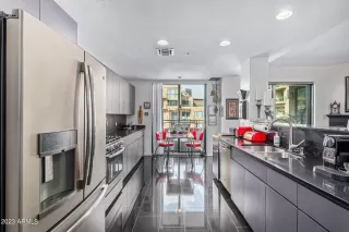 Photo #5: 6526508 Listing 