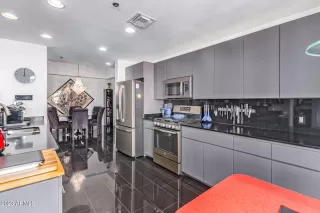 Photo #6: 6526508 Listing 