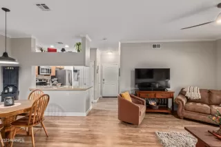 Photo #1: 6526580 Listing 