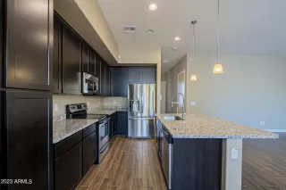 Photo #1: 6526602 Listing 