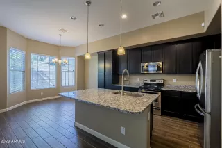 Photo #5: 6526602 Listing 