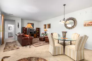 Photo #6: 6526716 Listing