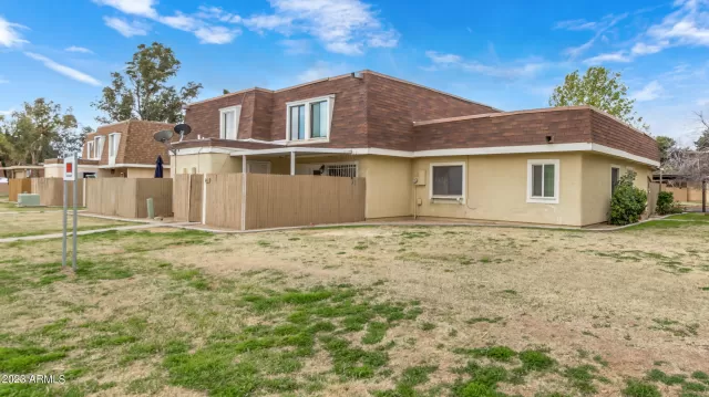 MLS: 6526724 Condo For Sale