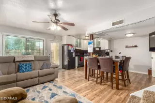 Photo #3: 6526724 Listing 