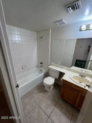 Photo #6: 6526835 Listing 