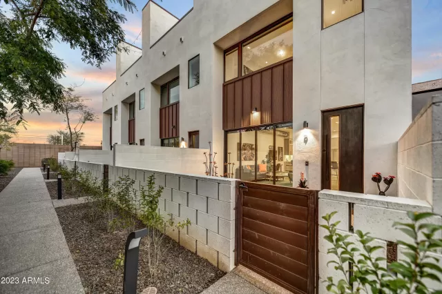 MLS: 6527212 Condo For Sale