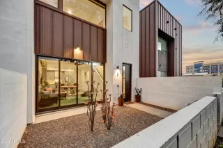 Photo #1: 6527212 Listing 