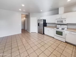 Photo #6: 6527216 Listing