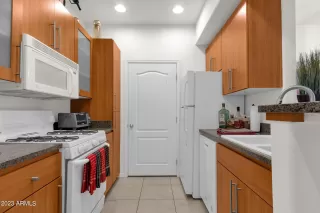 Photo #5: 6527236 Listing