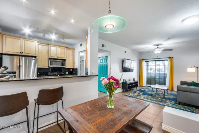 MLS: 6527261 Condo For Sale