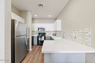 Photo #2: 6527419 Listing 