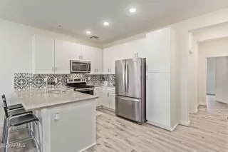 Photo #1: 6527516 Listing 