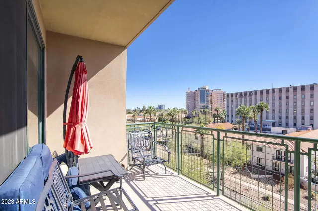 MLS: 6527580 Condo For Sale