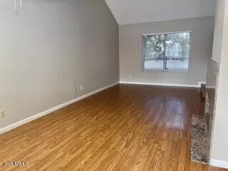 Photo #2: 6527627 Listing