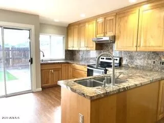 Photo #6: 6527627 Listing