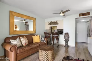 Photo #3: 6527688 Listing