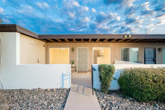 MLS: 6527768 Condo For Sale