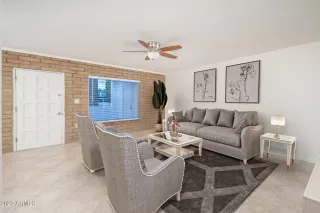 Photo #4: 6527768 Listing