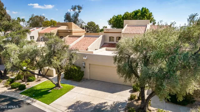 MLS: 6527879 Condo For Sale