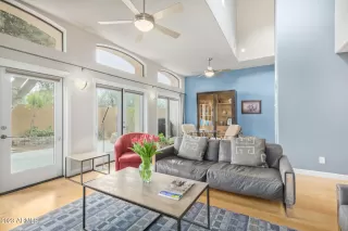 Photo #5: 6527879 Listing 