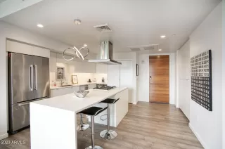 Photo #6: 6528081 Listing 