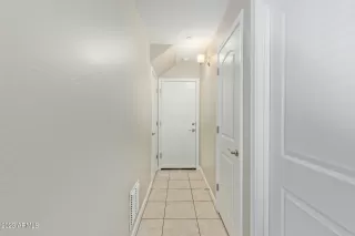 Photo #5: 6528119 Listing