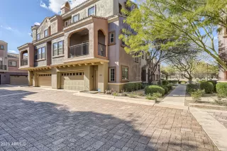 Photo #5: 6528134 Listing