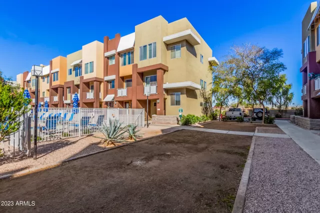 MLS: 6528335 Condo For Sale