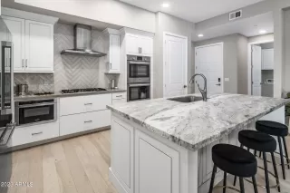 Photo #3: 6528353 Listing 