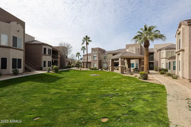 MLS: 6528579 Condo For Sale