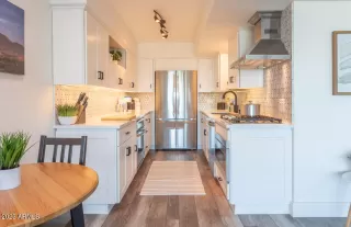 Photo #4: 6528629 Listing