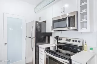 Photo #2: 6528645 Listing