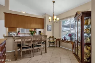 Photo #4: 6528646 Listing