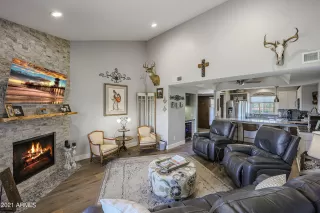 Photo #2: 6528733 Listing