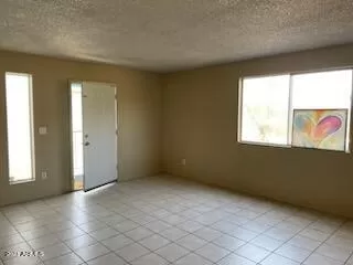 Photo #5: 6528763 Listing