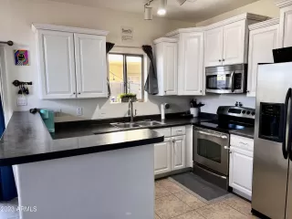 Photo #4: 6528918 Listing