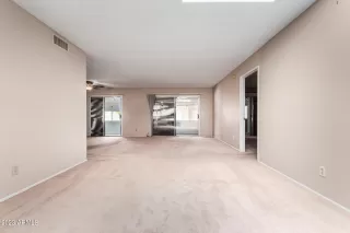 Photo #5: 6528966 Listing