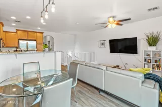 Photo #3: 6529024 Listing