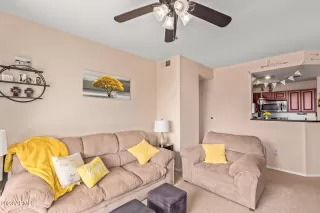 Photo #3: 6529055 Listing