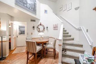 Photo #5: 6529223 Listing