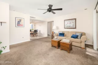 Photo #3: 6529258 Listing